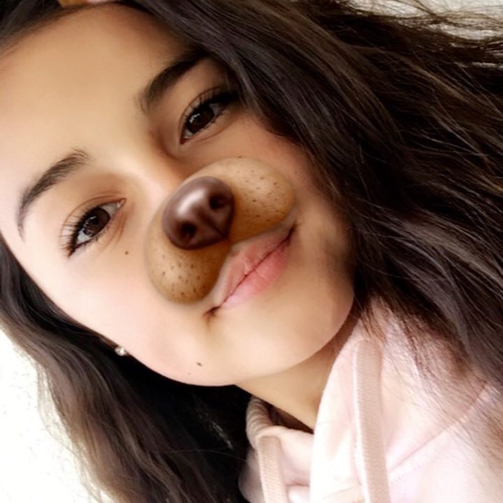 Meet your Posher, Lorena